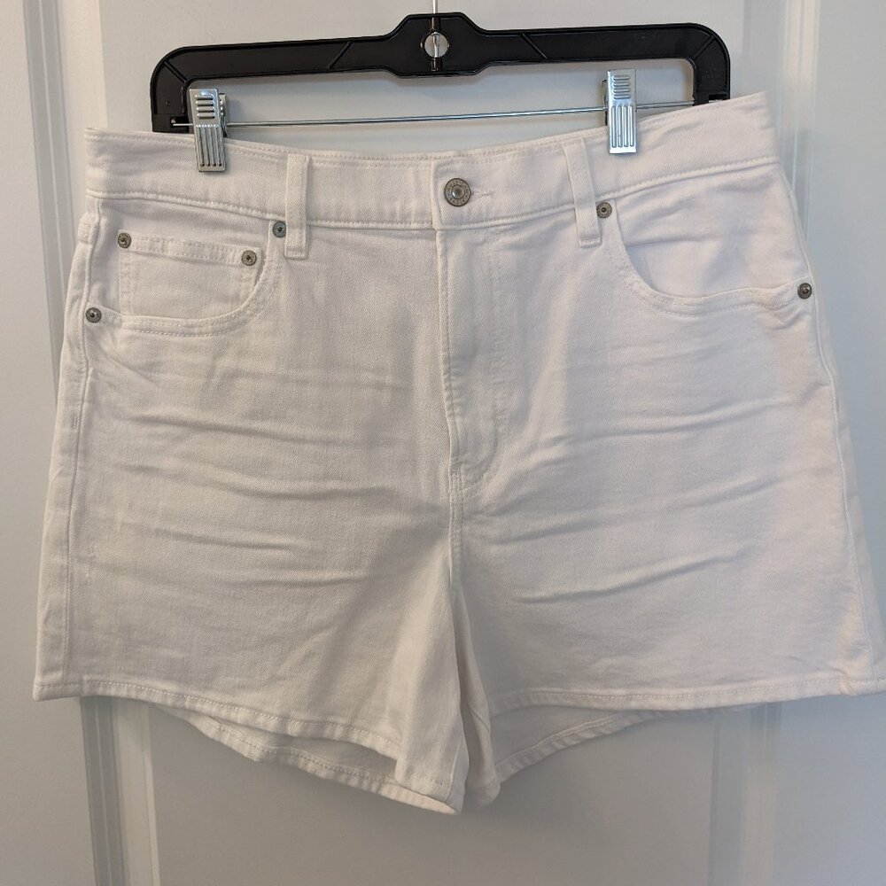 American Eagle White Jean 14" Denim 5 pocket Jean Shorts, Size is 14